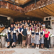 Die Mitarbeiter im 4-Sterne Superior Hotel Die Sonne in Saalbach im Juni 2026 © Stefanie Oberhauser