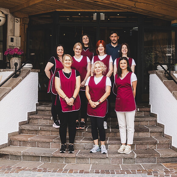 Housekeeping-Team Die Mitarbeiter im 4-Sterne Superior Hotel Die Sonne in Saalbach im Juni 2026 © Stefanie Oberhauser